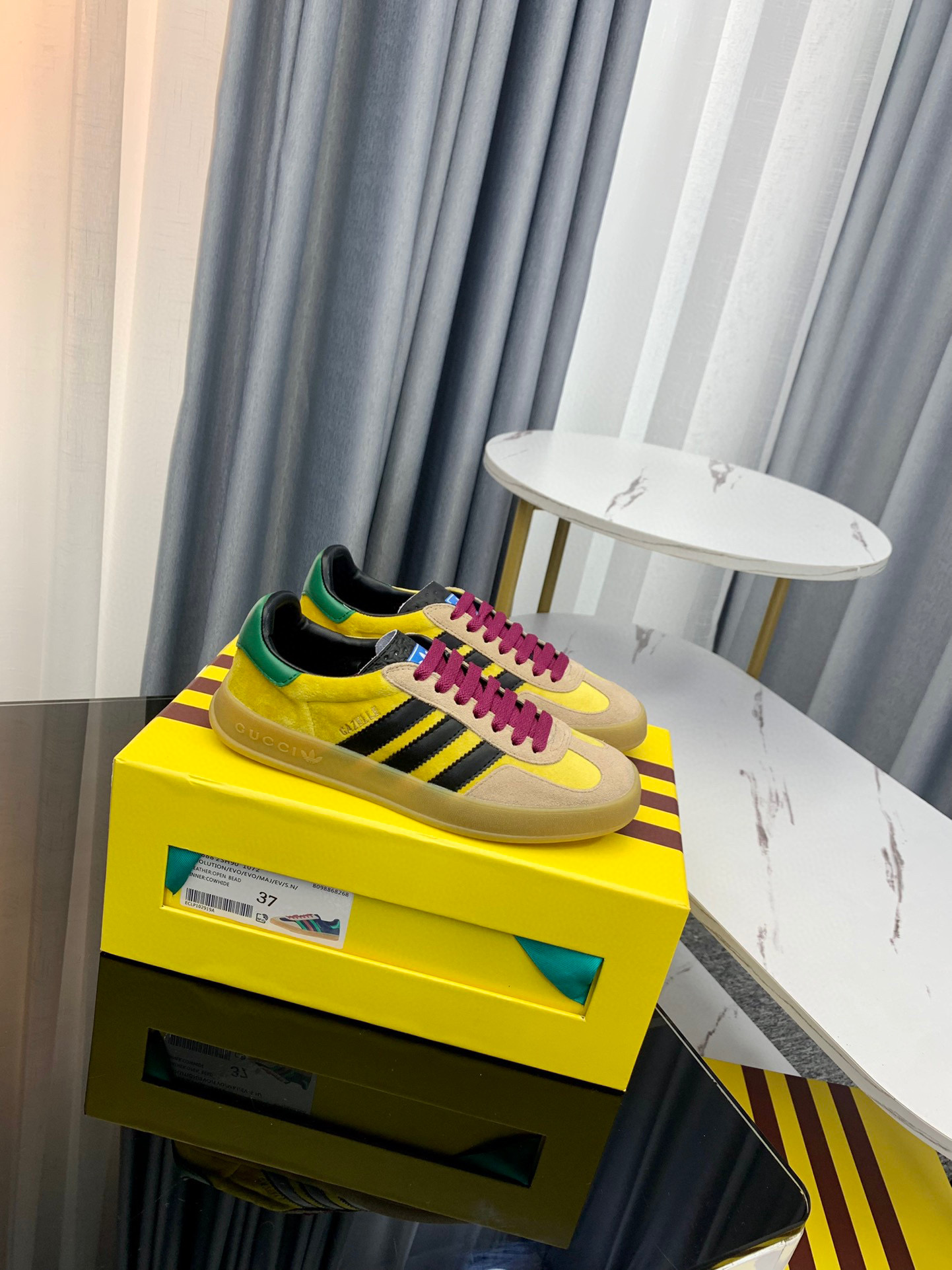 구찌 남녀공용 신발 운동화