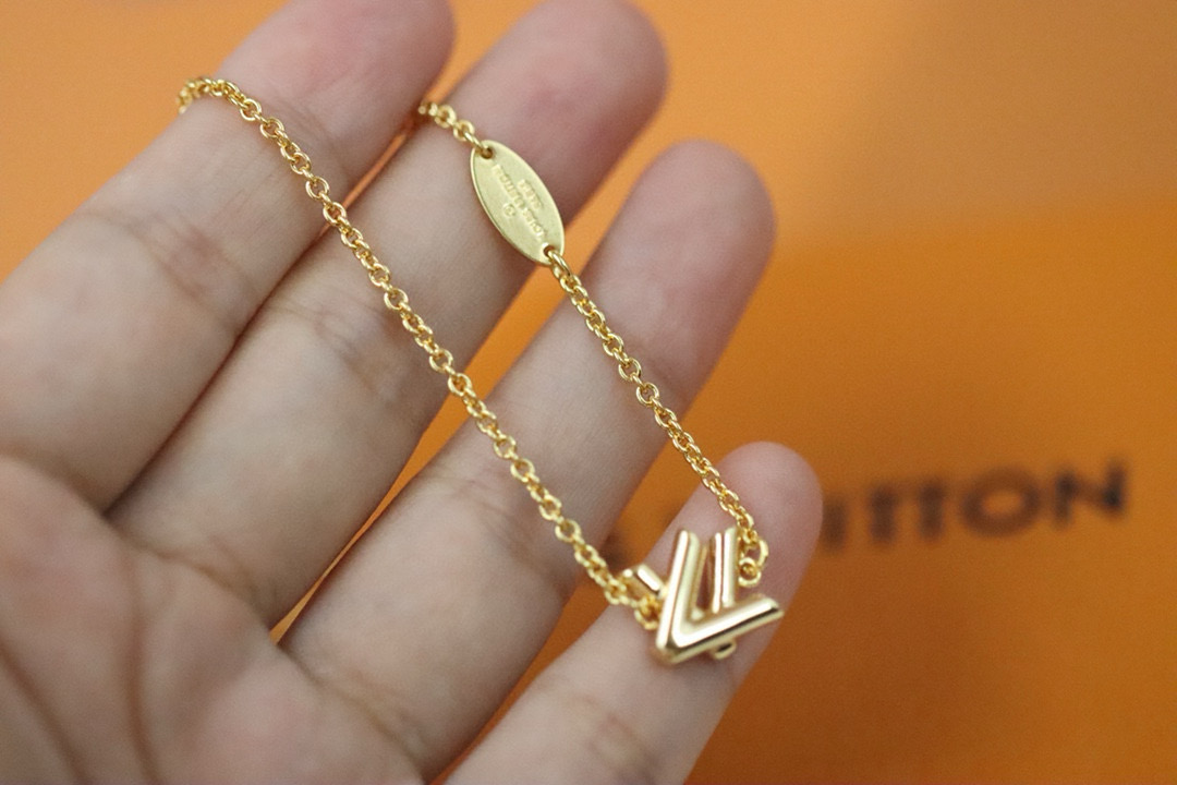 루이비통 목걸이