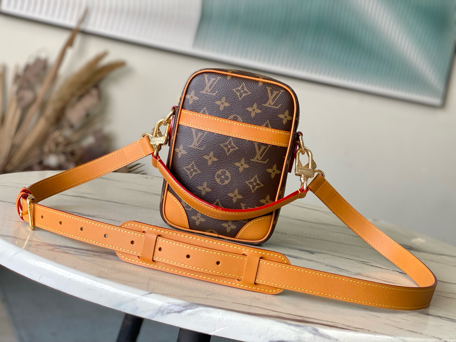 루이비통 M14013 남자가방