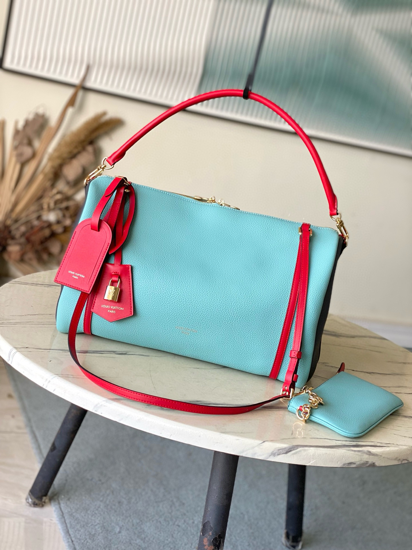 루이비통 M13668 여자가방