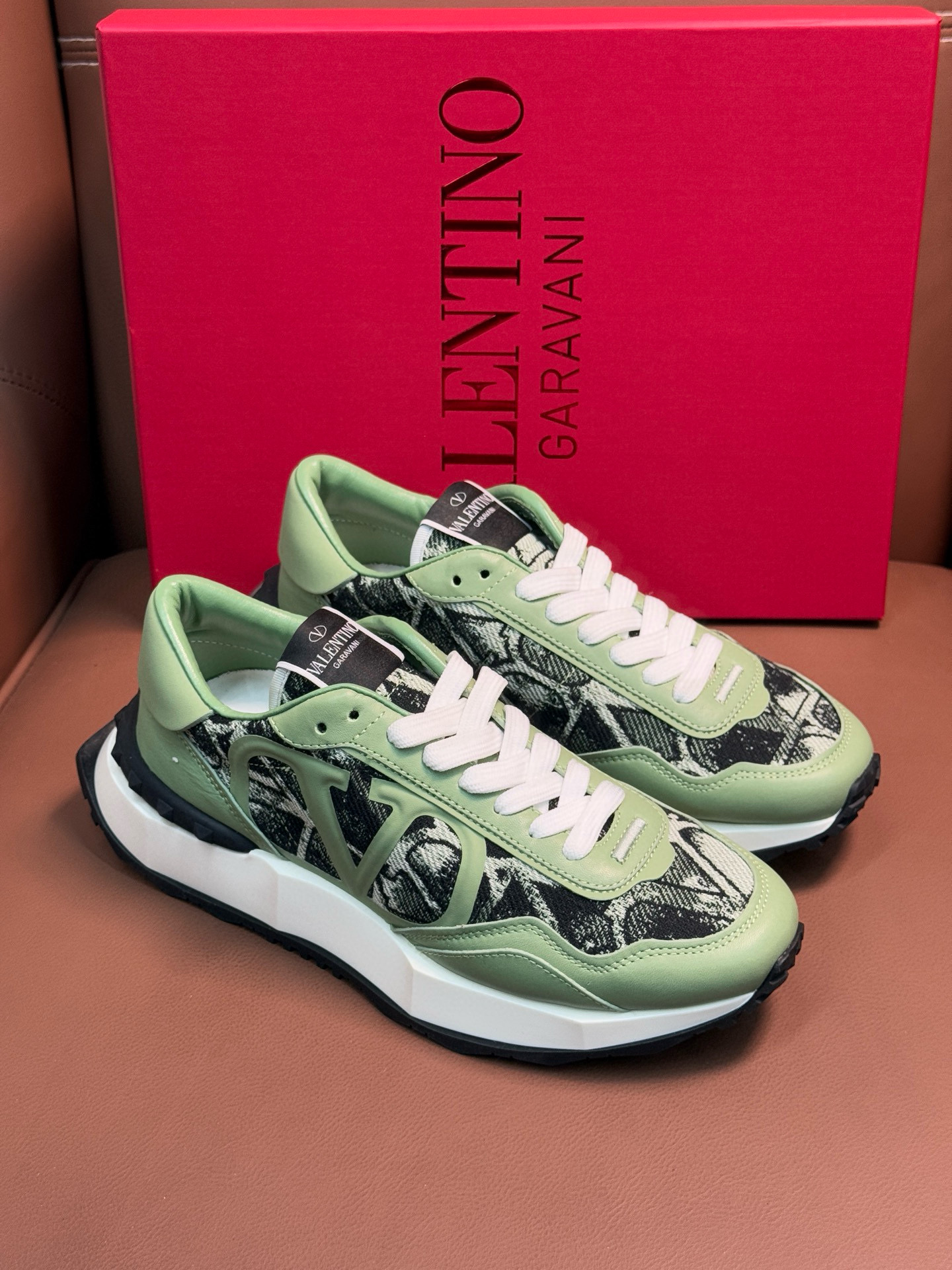 발렌티노 남자 신발 운동화 스니커즈