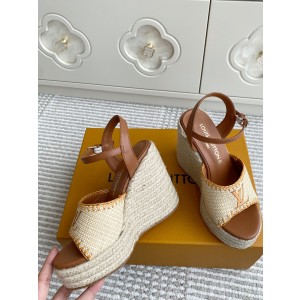 루이비통 여자 샌들 11.5cm