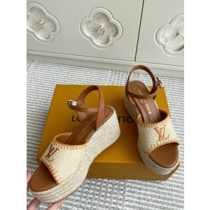 루이비통 여자 샌들 7.5cm