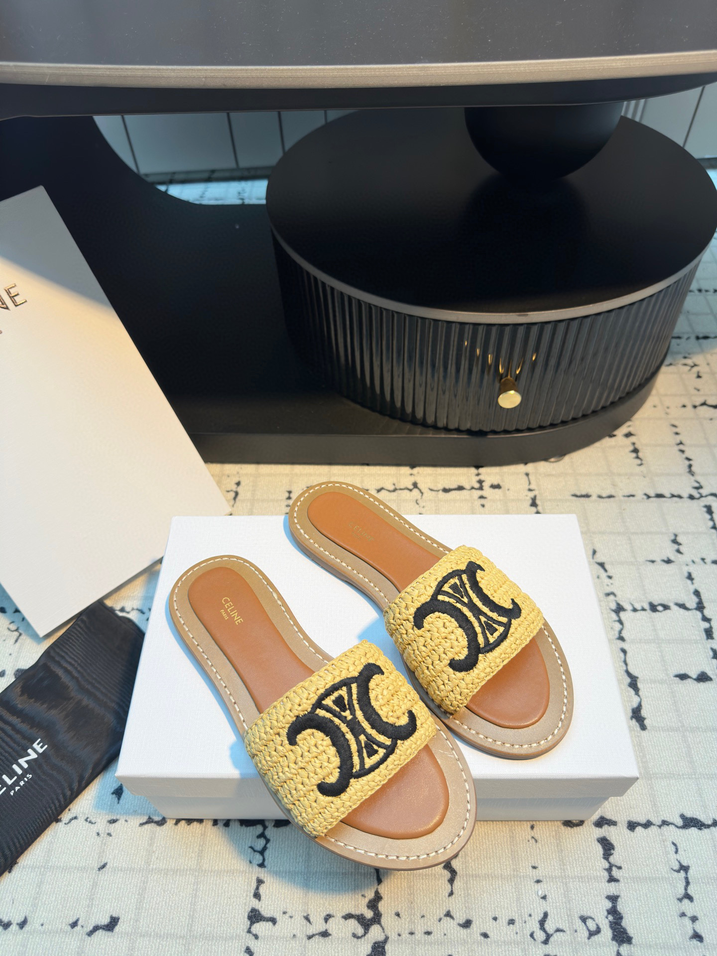 샤넬 여자 슬리퍼