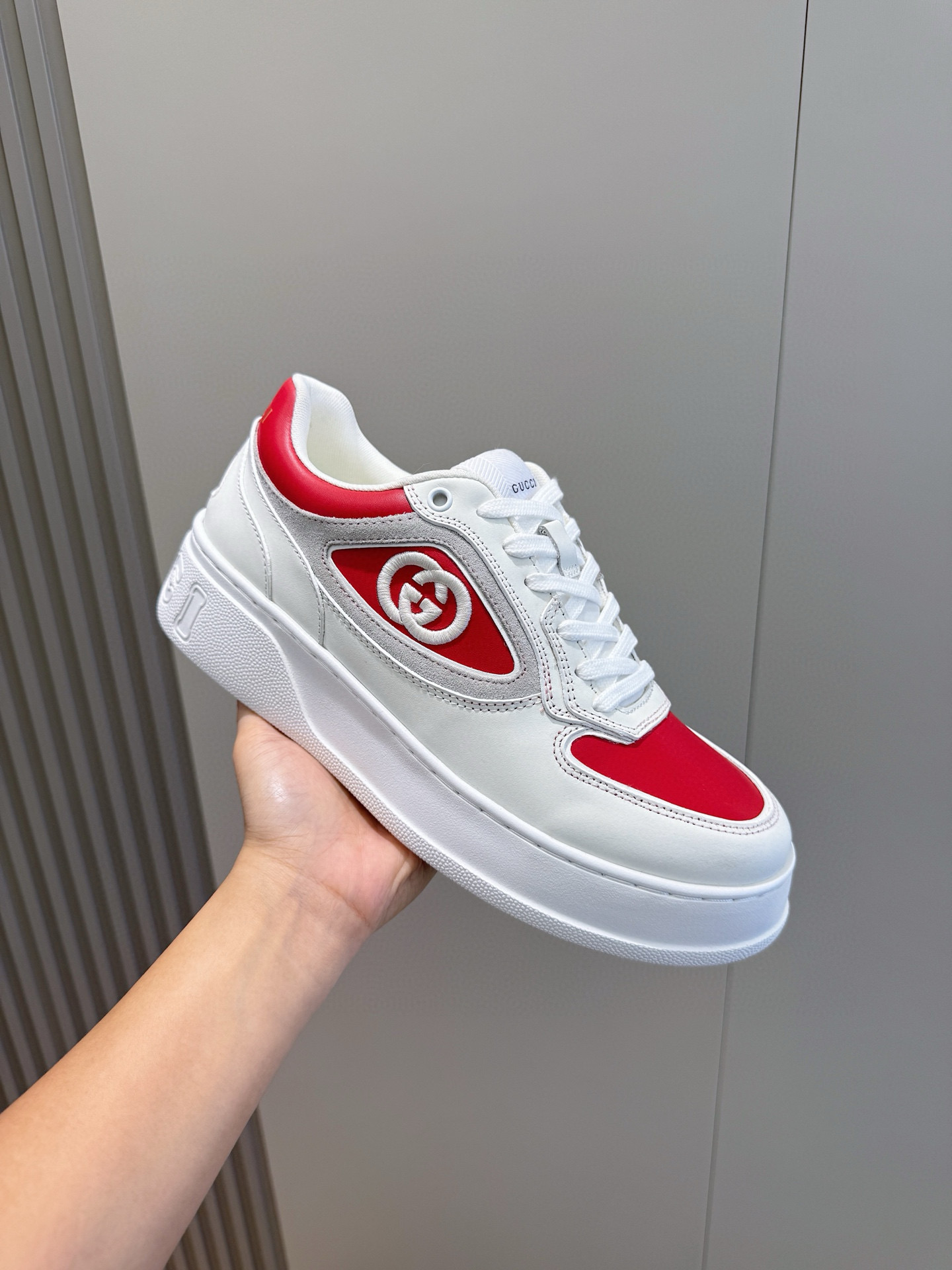 구찌 남녀공용 신발 운동화 스니커즈