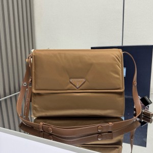 프라다 1BD256 라지 남녀공용가방