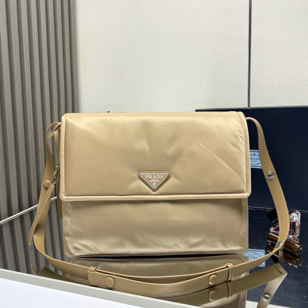 프라다 1BD256 라지 남녀공용가방