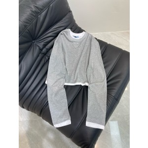 프라다 여자 긴팔 티셔츠
