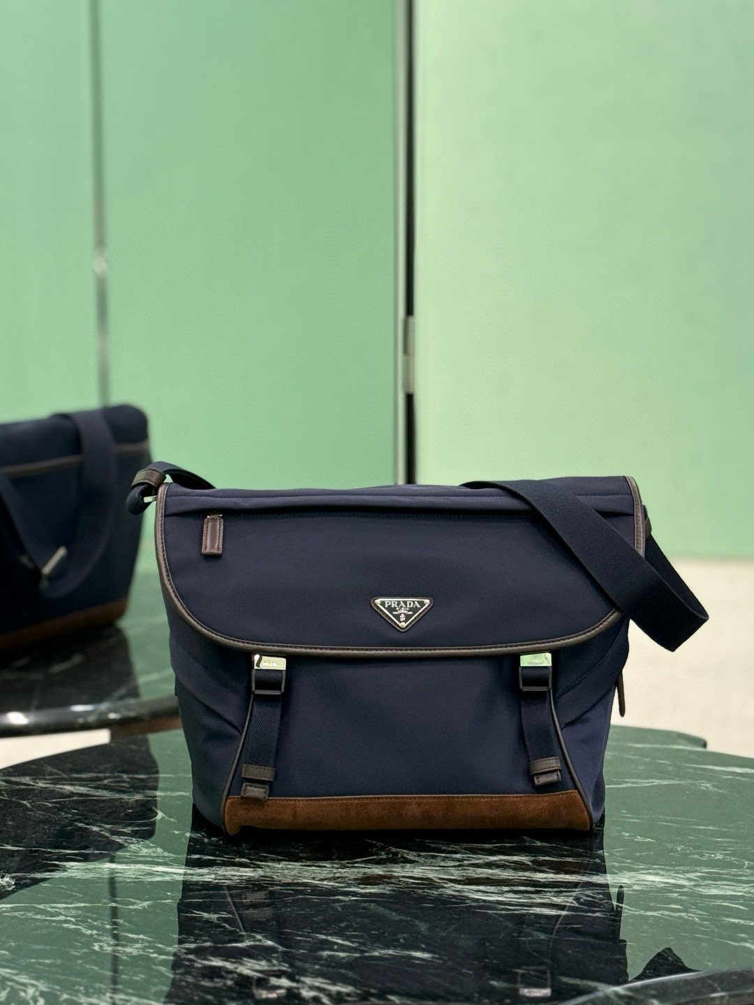 프라다 2VD052 라지 남자가방