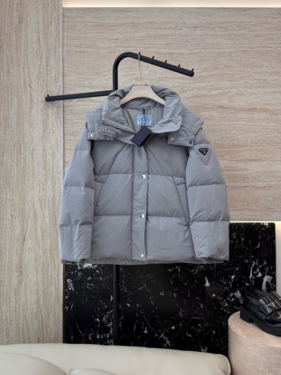 프라다 여자 패딩