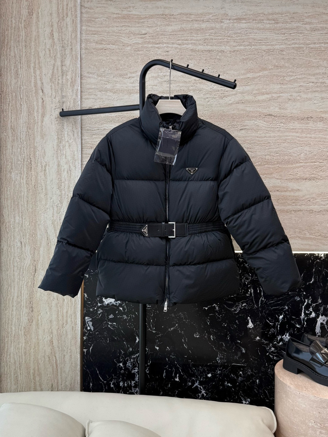 프라다 여자 패딩