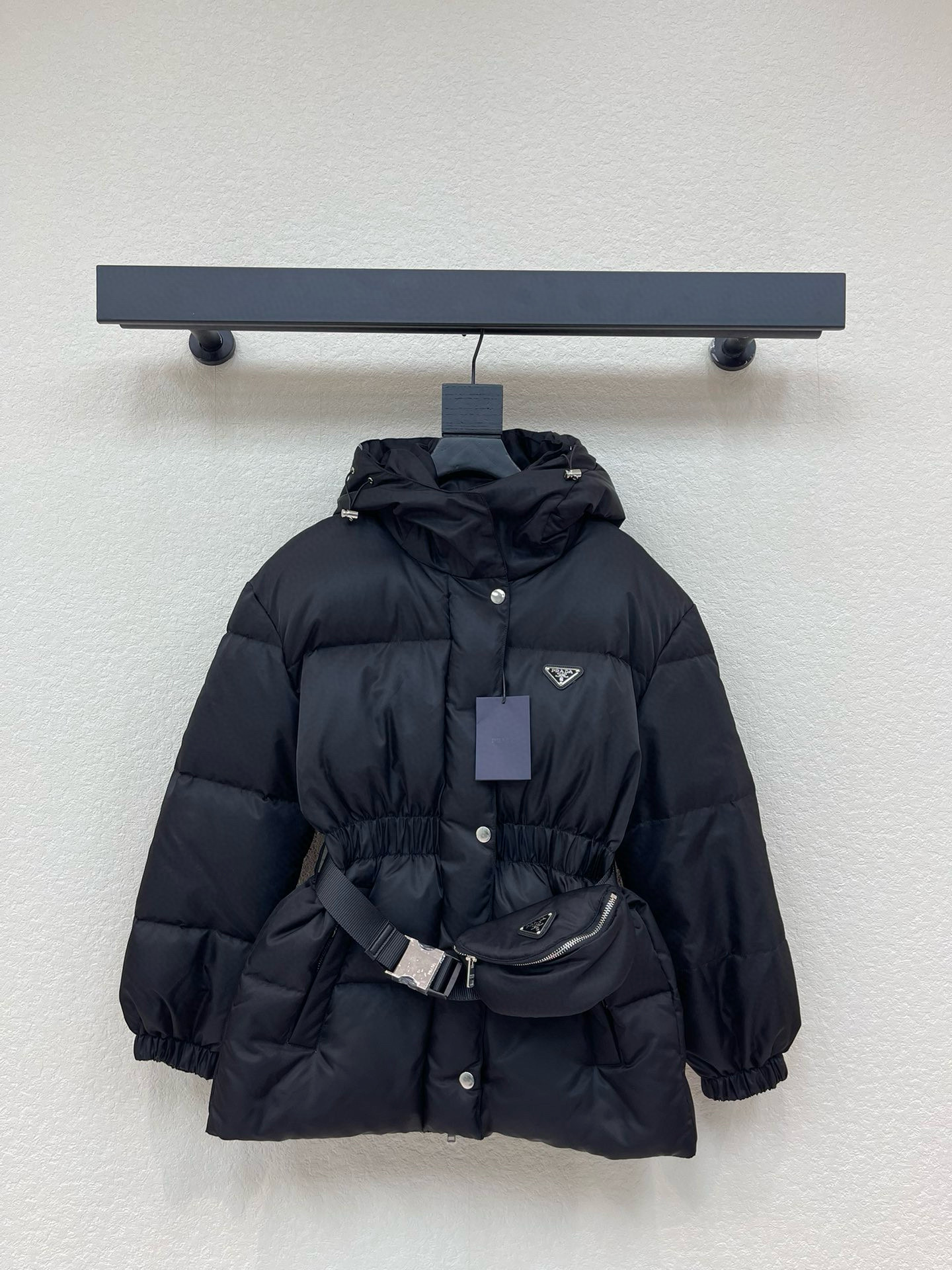 프라다 여자 패딩