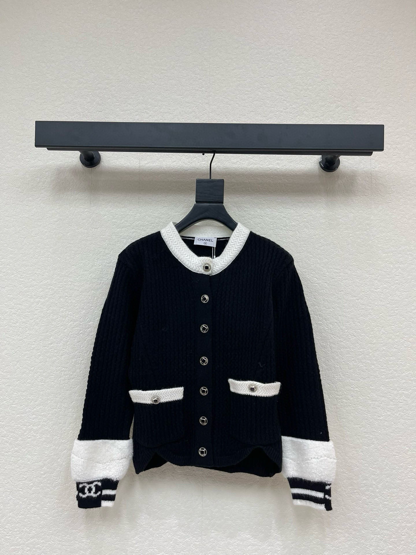 샤넬 2컬러 여자 가디건