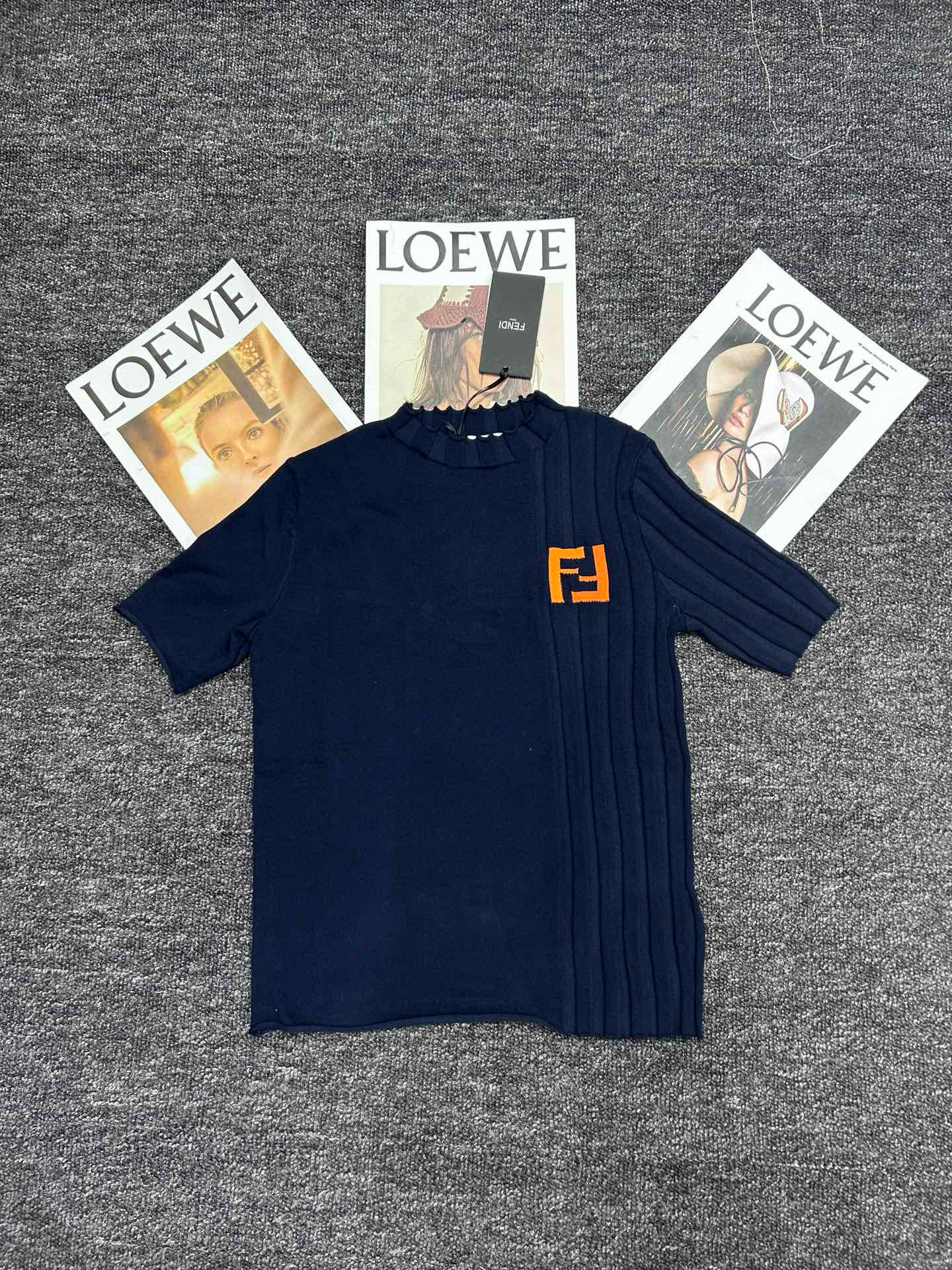 펜디 여자 반팔