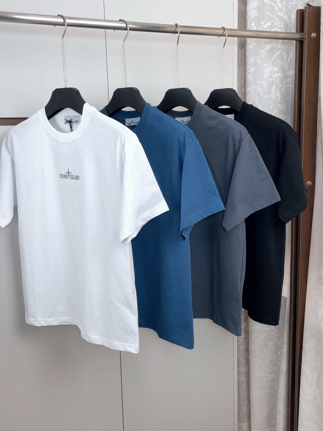 스톤아일랜드 4컬러 남자 반팔티