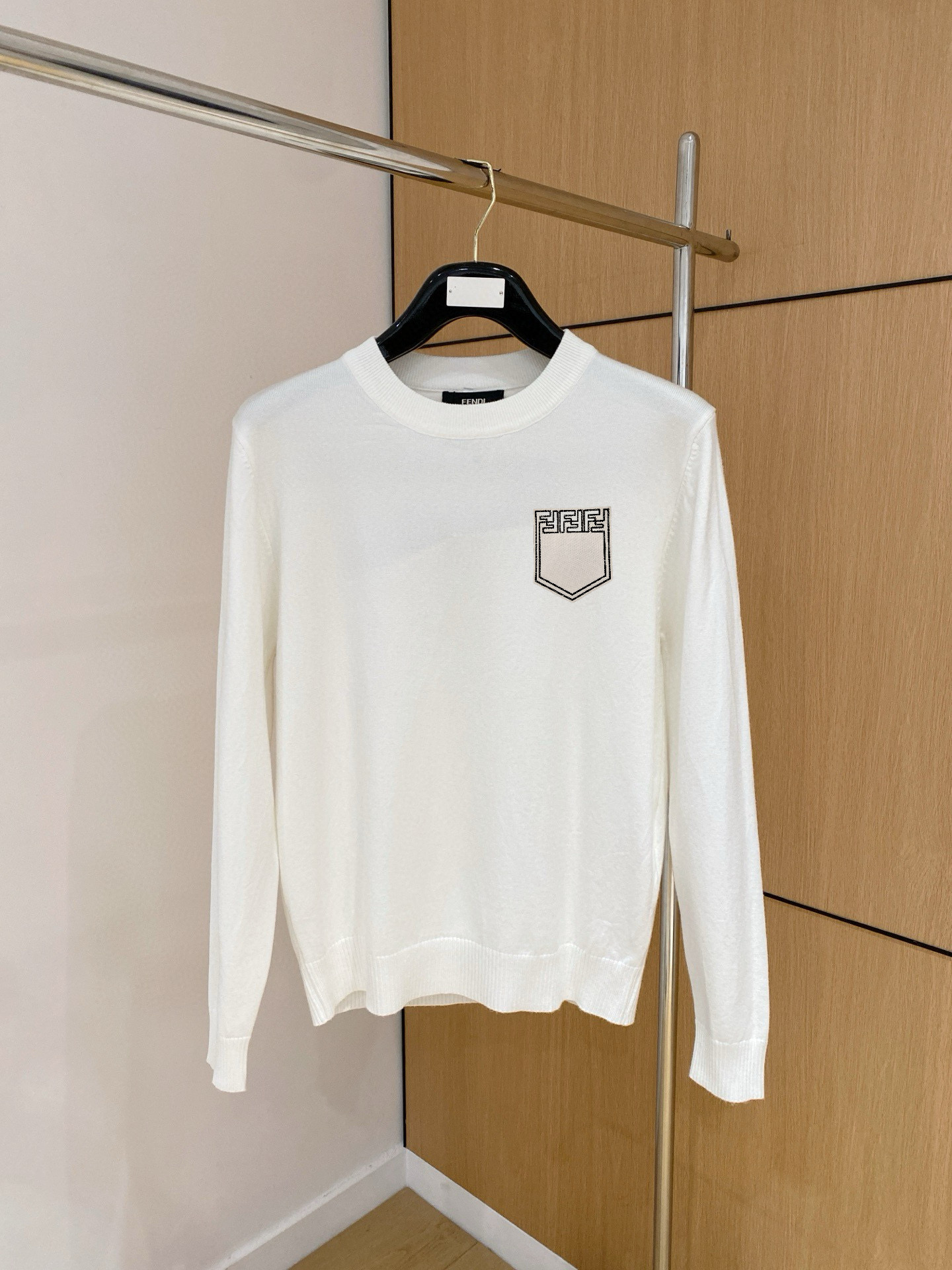 펜디 남자 니트