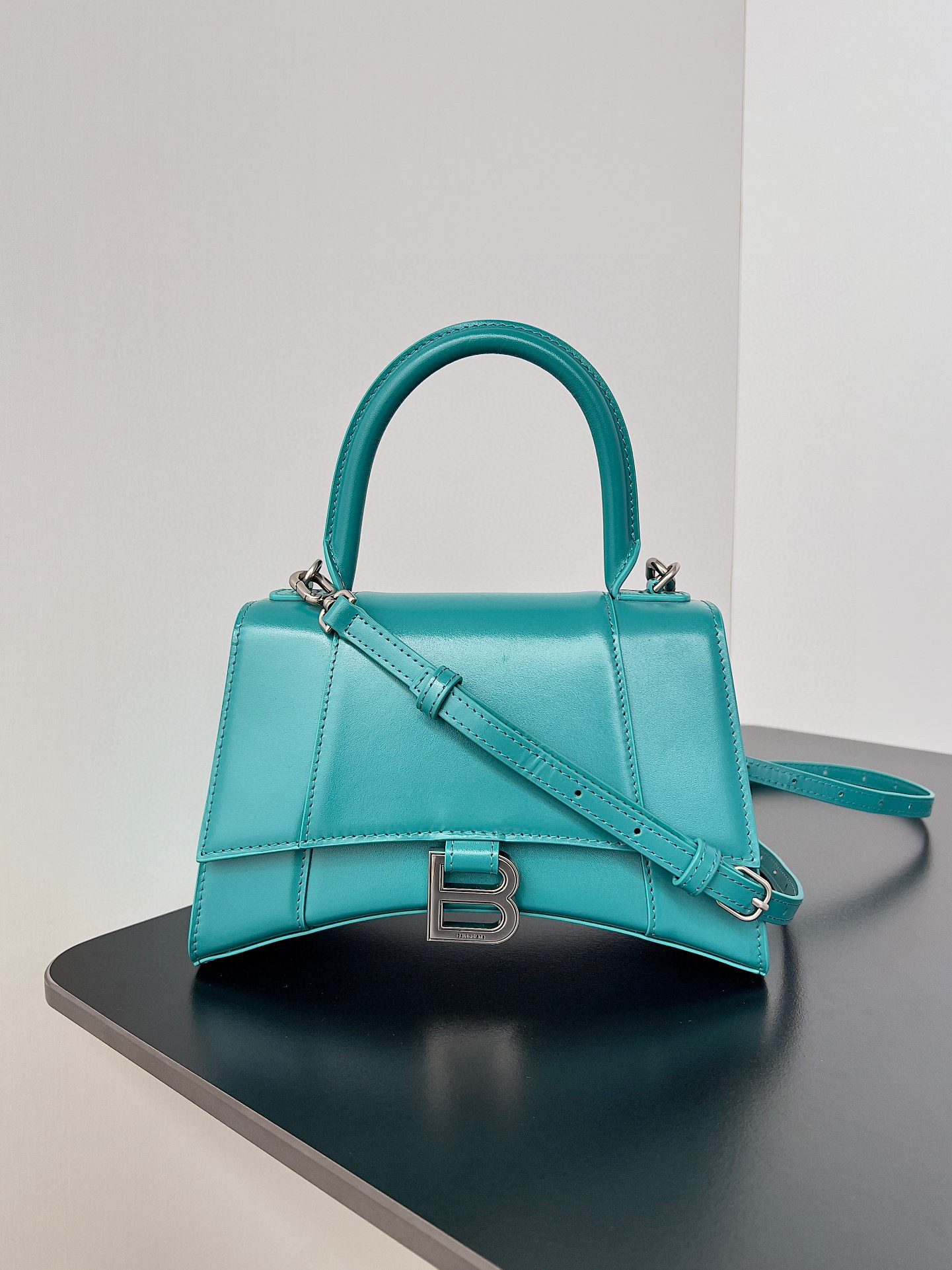 발렌시아가 아워글래스 핸들백 70034