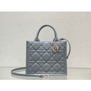 디올 여자 토트백