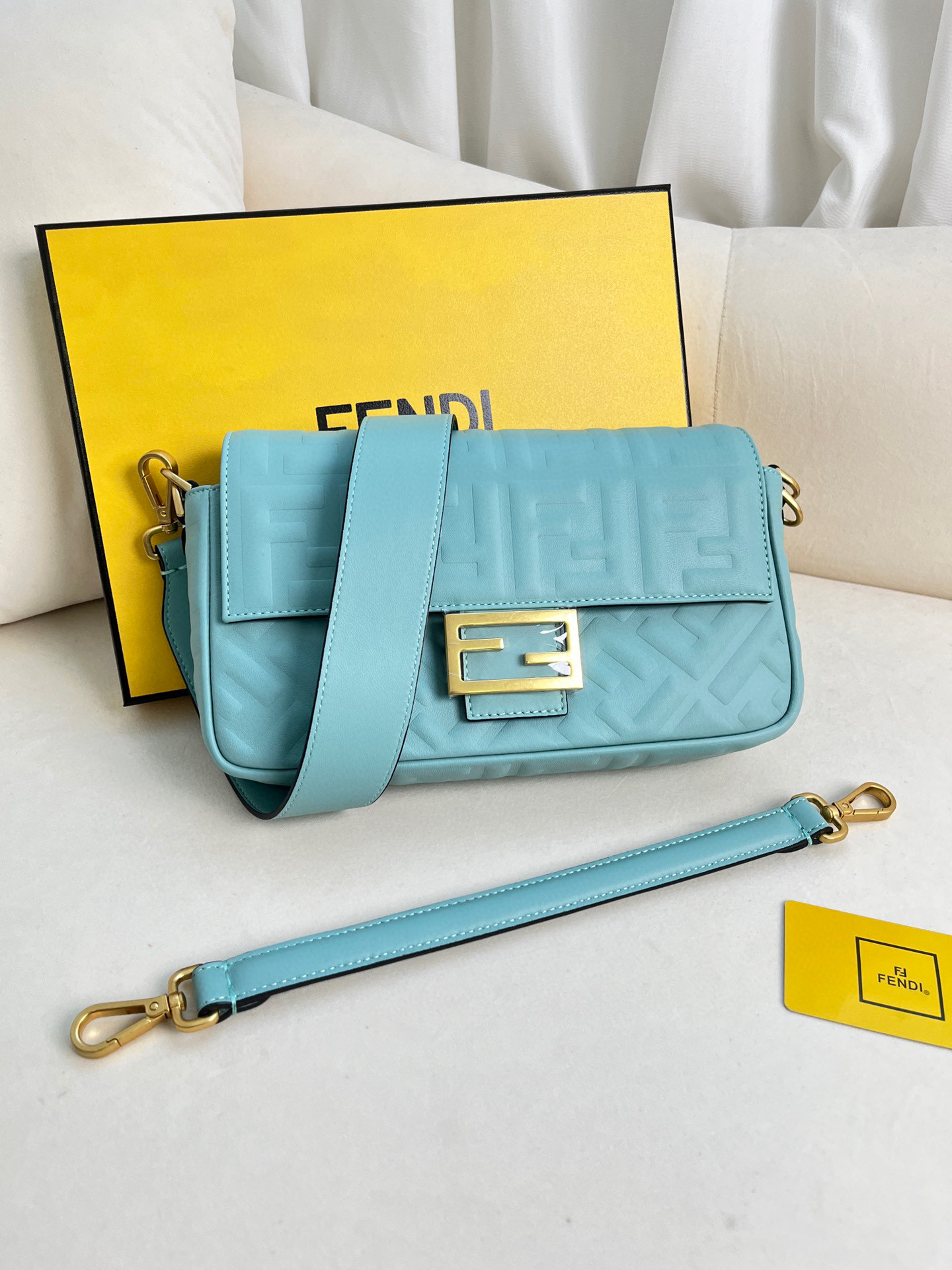 펜디 여자가방 211