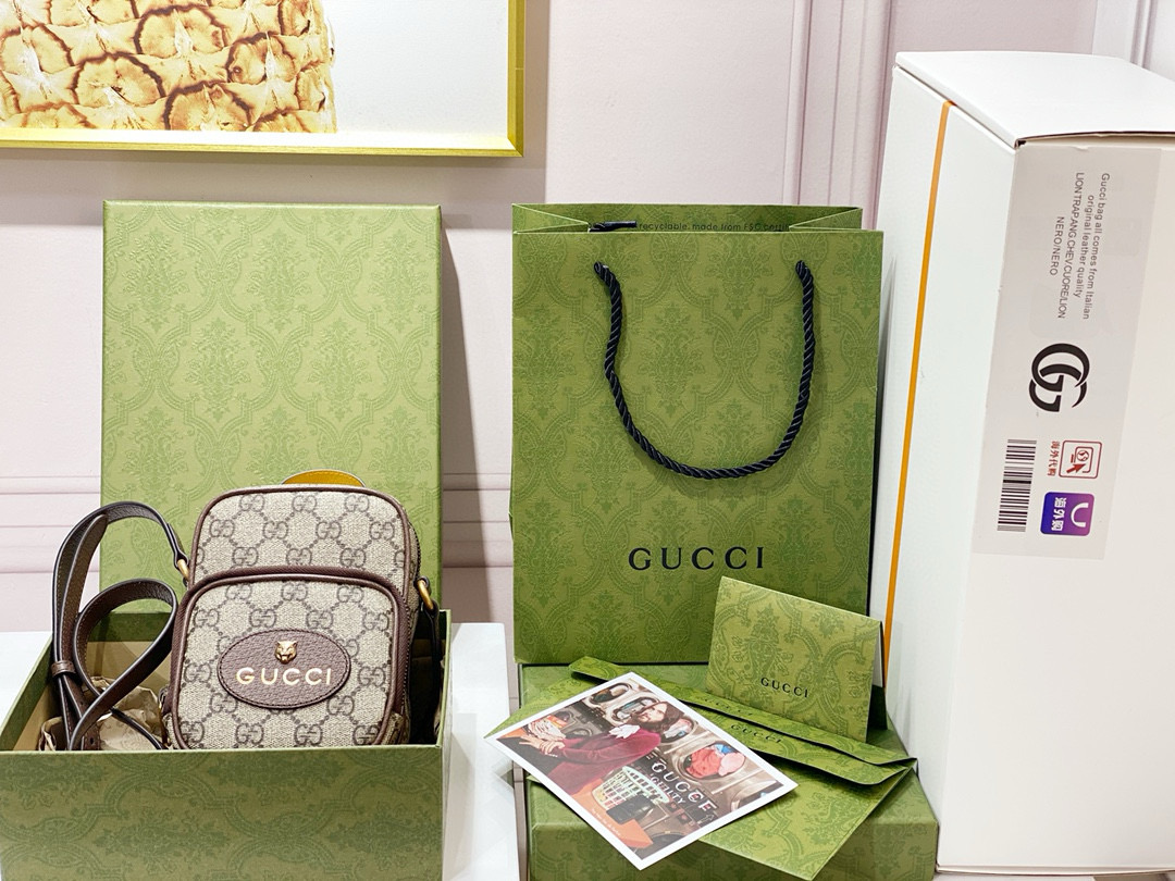 구찌 여자가방 658556