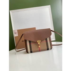 버버리 여자가방 8131