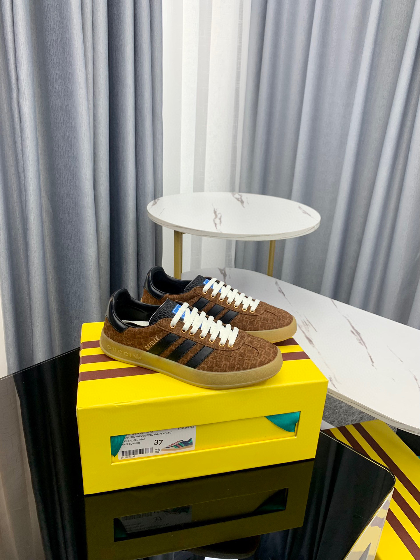 구찌 남녀공용 신발 운동화