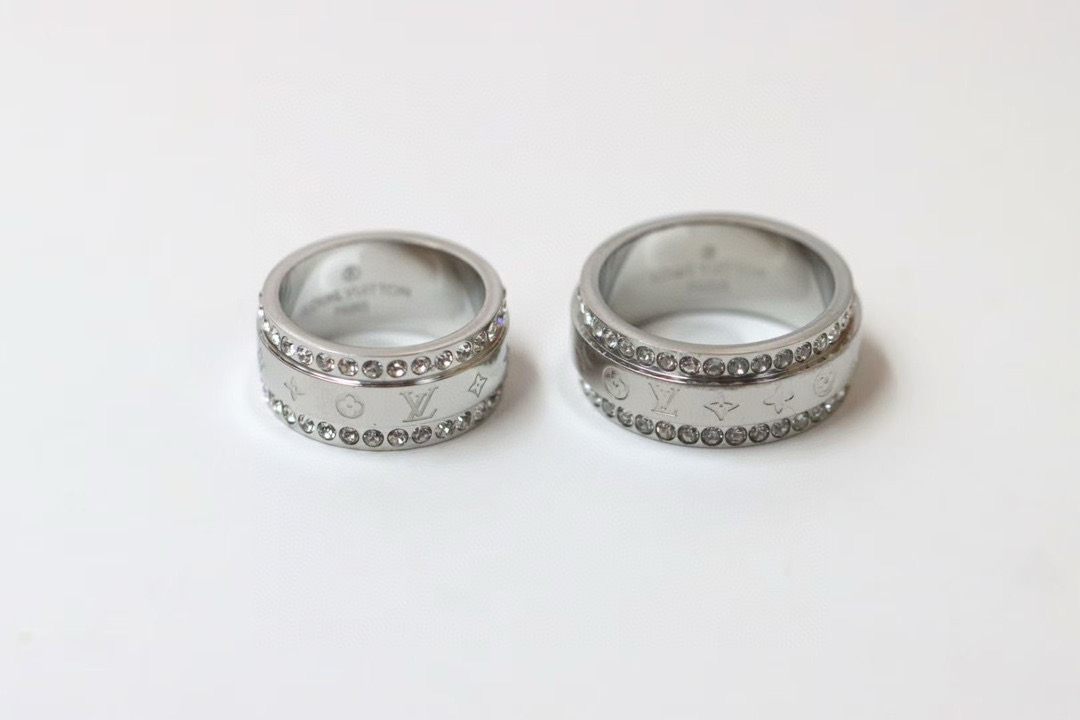 루이비통 반지