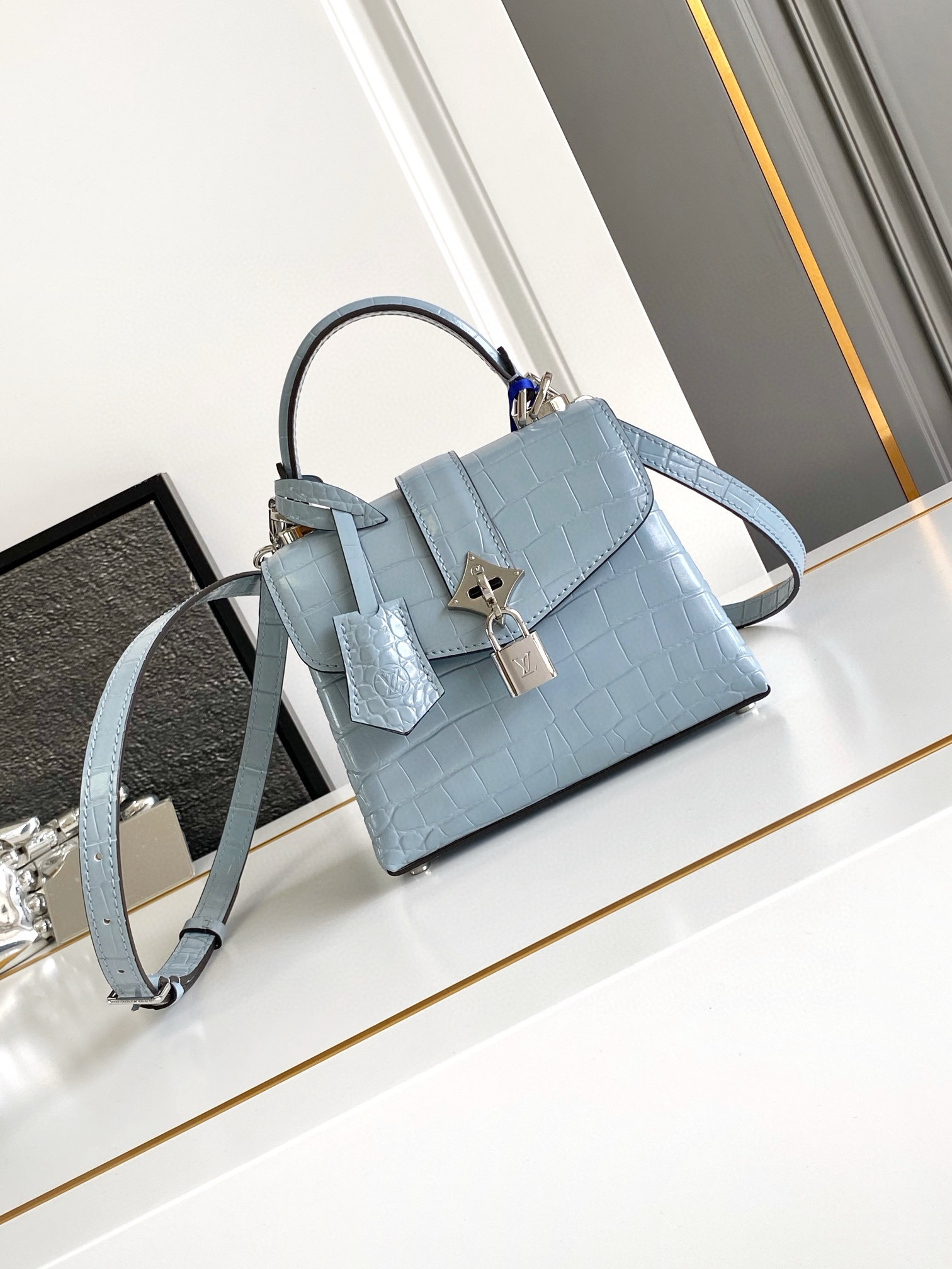 루이비통 M84713 여자가방