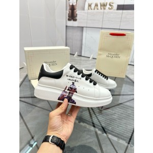 알렉산더 맥퀸 남녀공용 신발 운동화 스니커즈