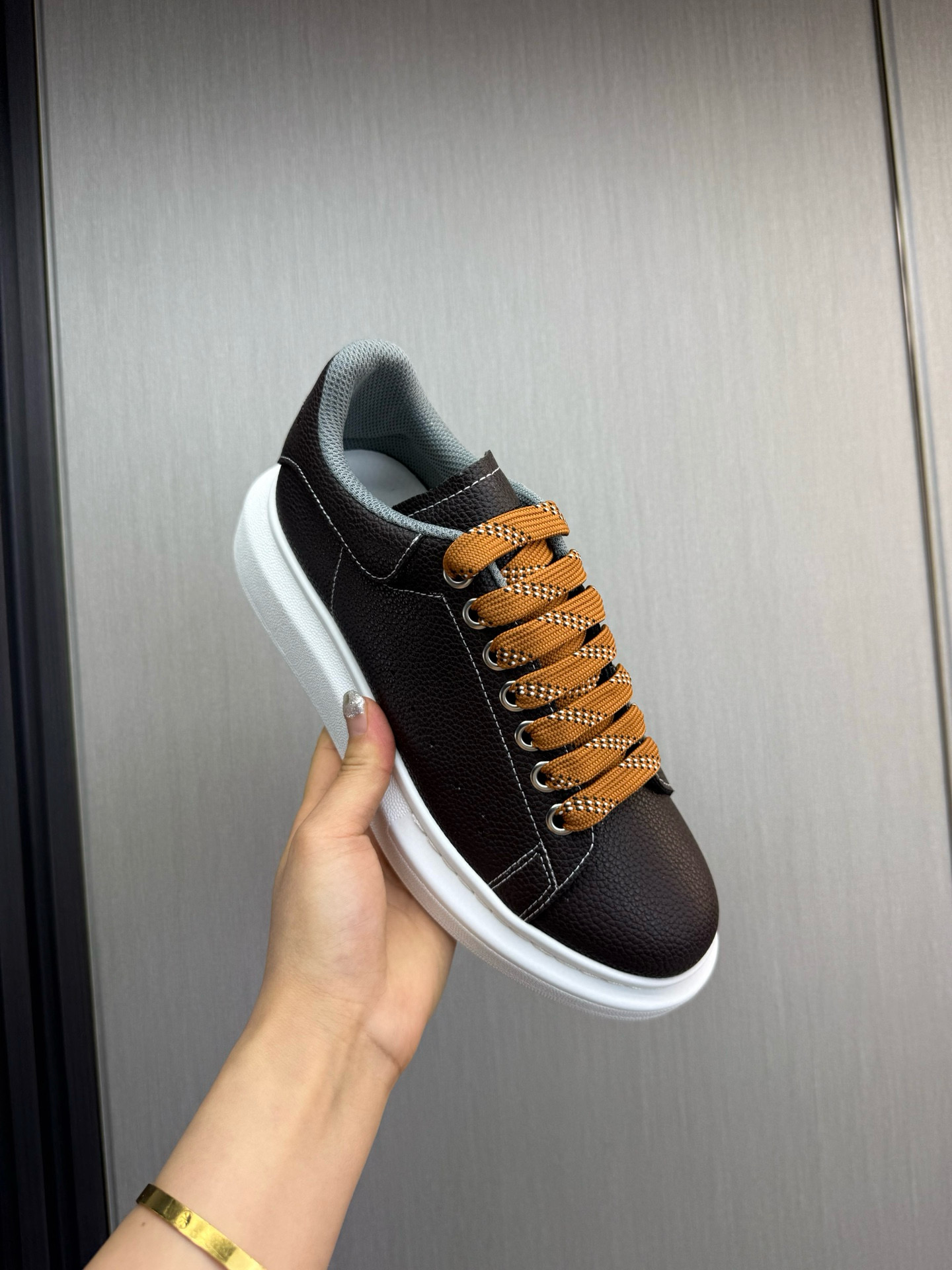 알렉산더 맥퀸 남녀공용 신발 운동화 스니커즈