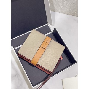 로에베 여자 반지갑