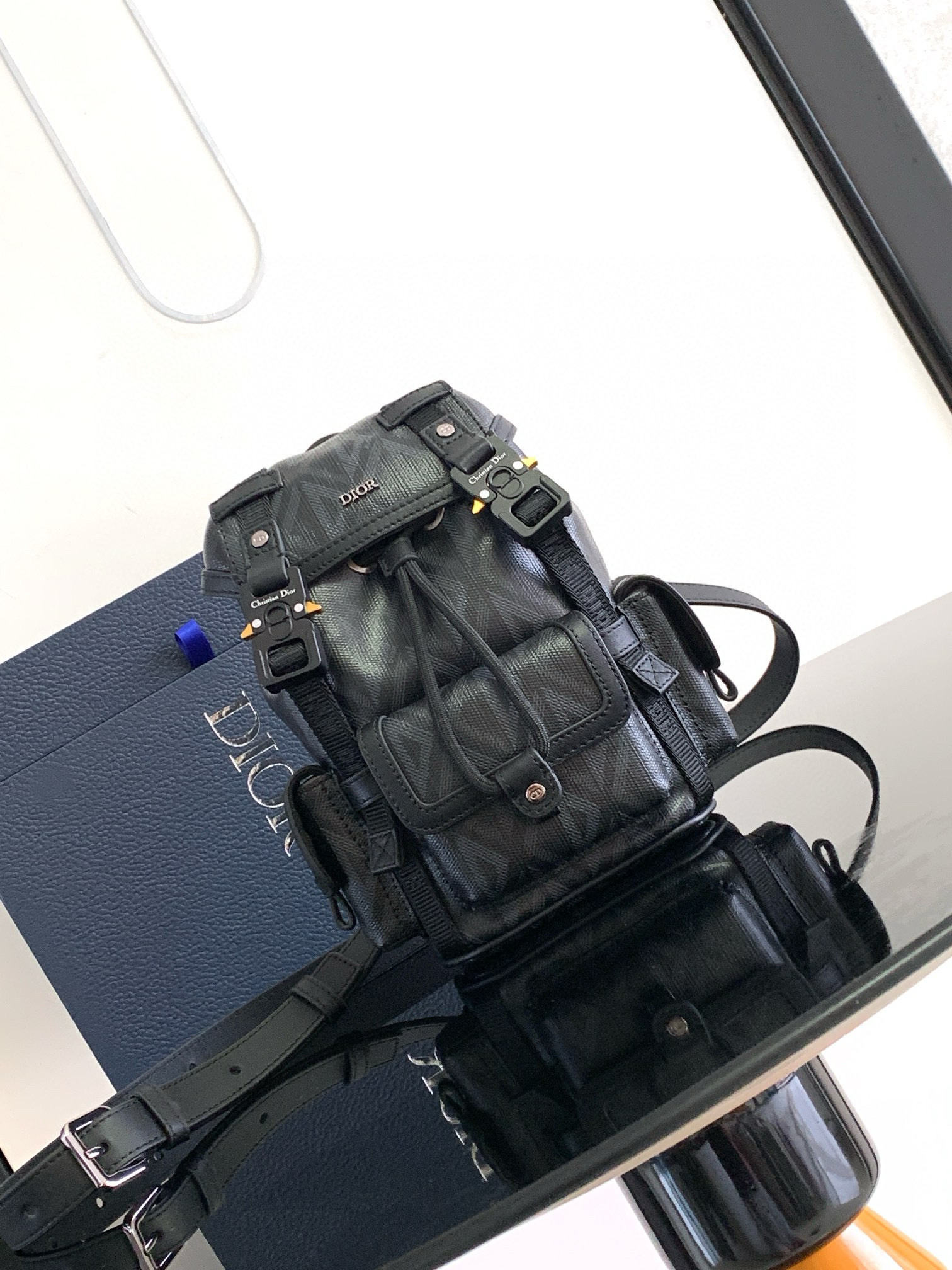 디올 미니 백팩