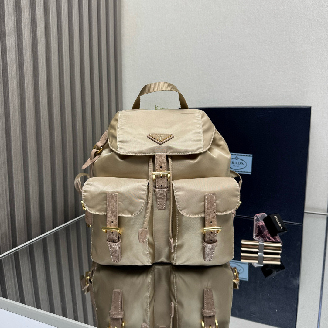 프라다 1BZ677 백팩