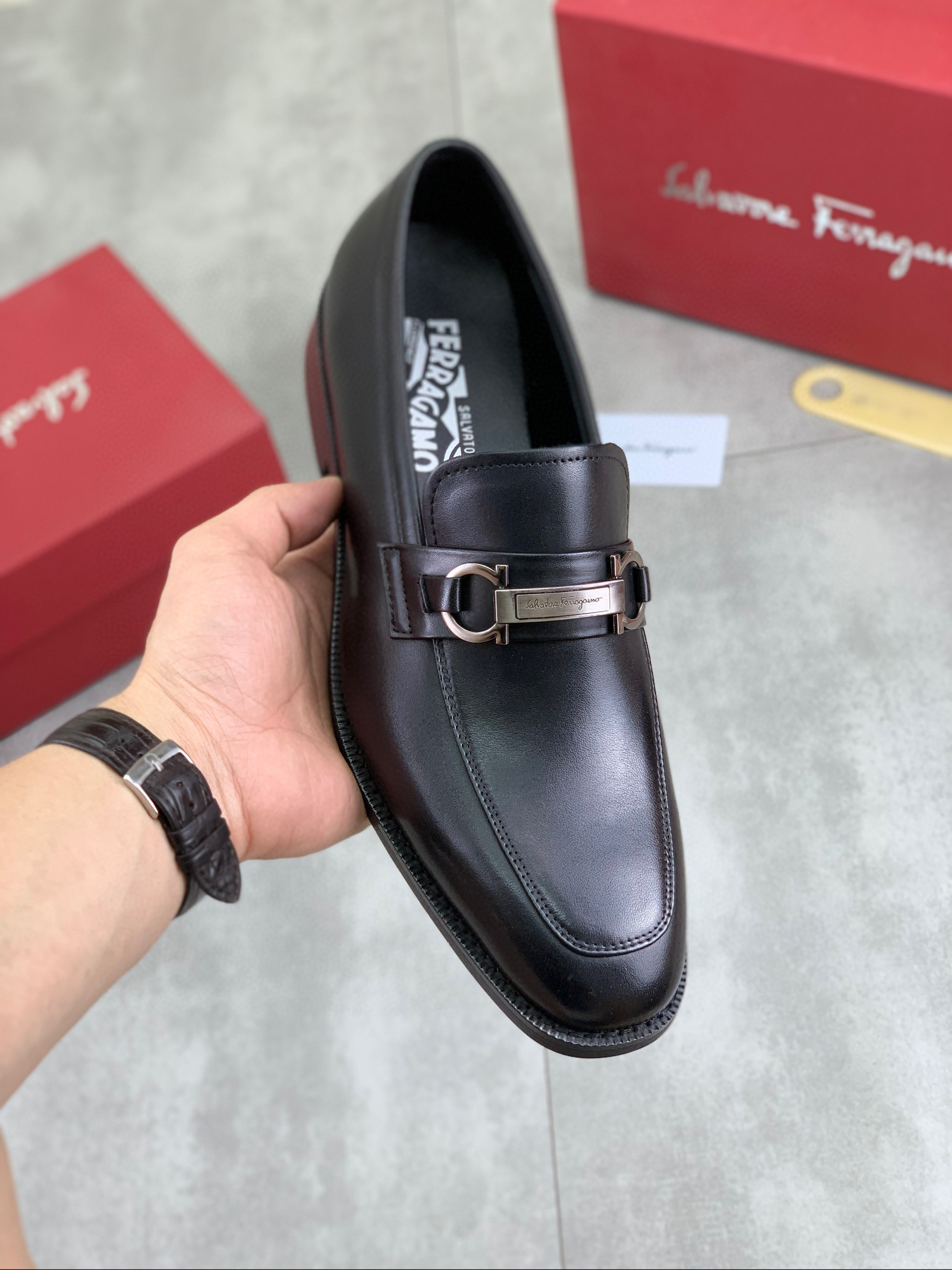 페라가모 남자 구두