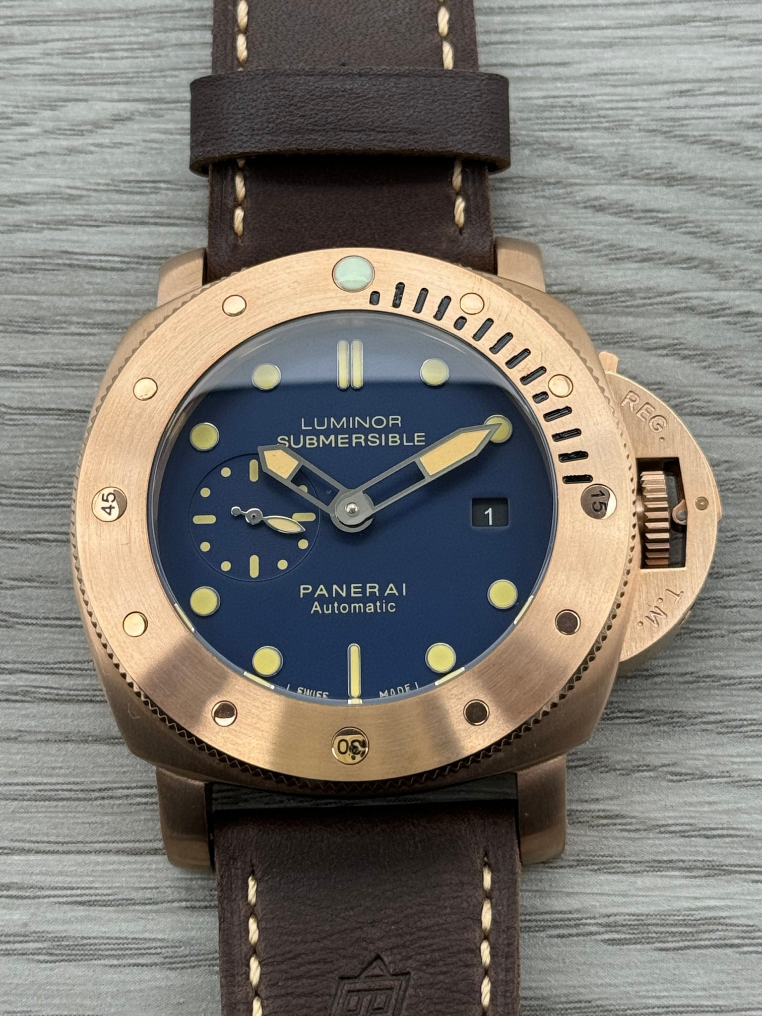 파네라이 A급 남자시계