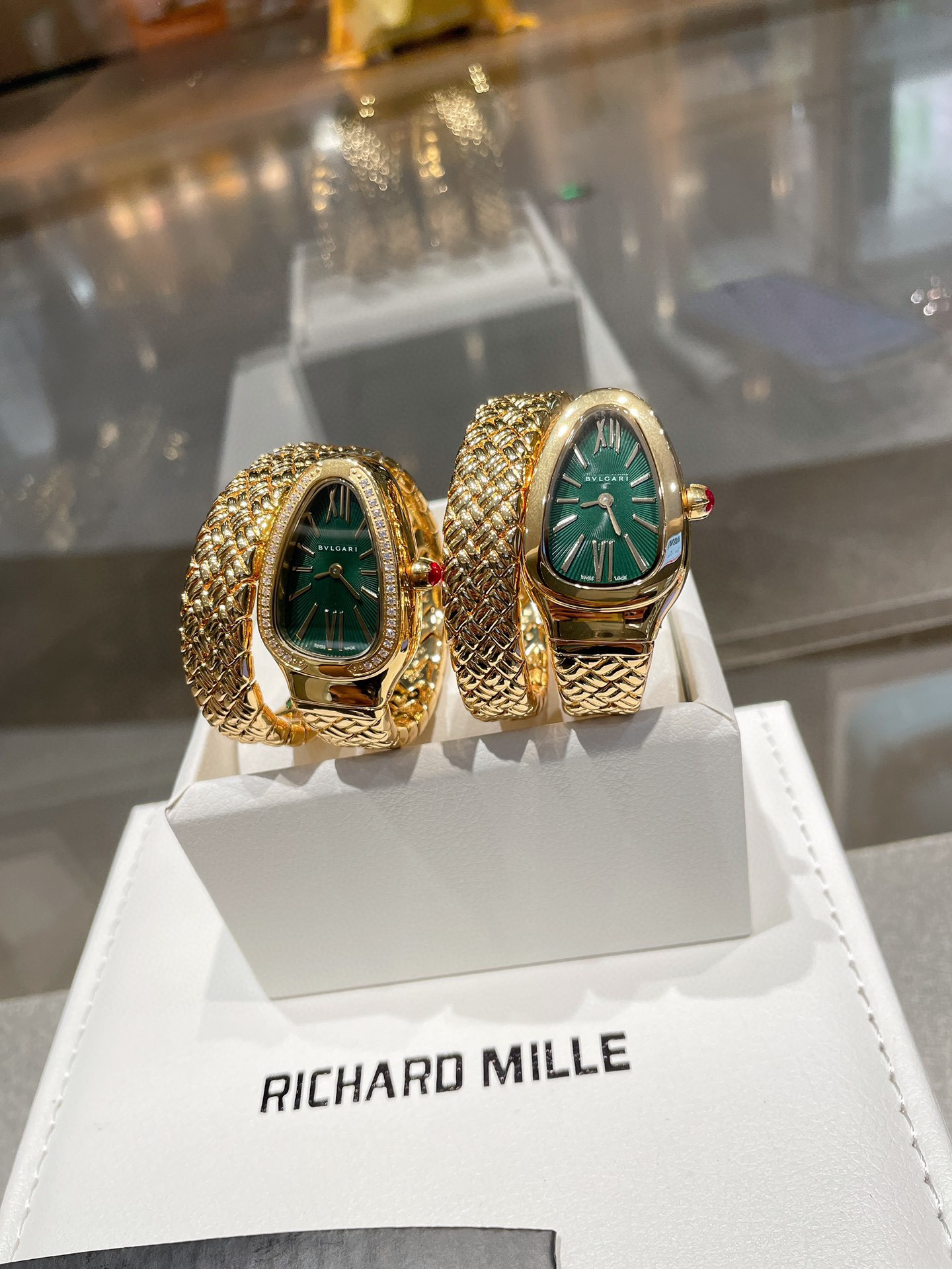 불가리 3칼라 미러급 여자시계