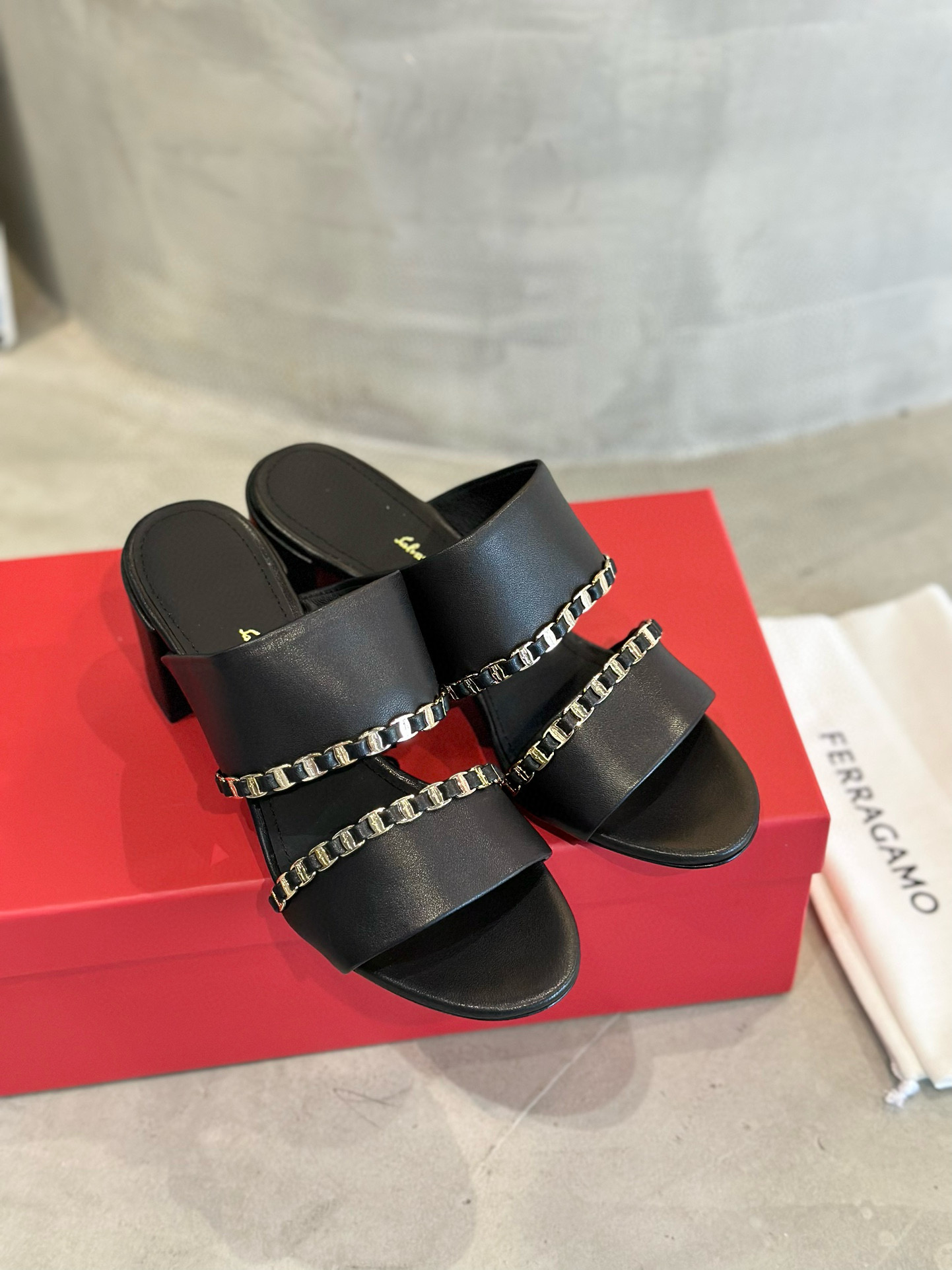 페라가모 5.5cm 여자 슬리퍼