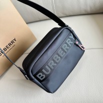 버버리  남자가방