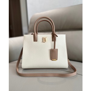 버버리  여자가방