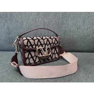 발렌티노 가라바니  여자가방 2046