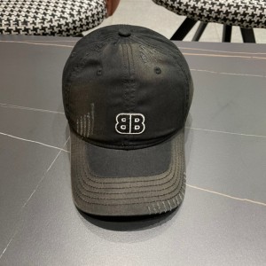 발렌시아가 모자