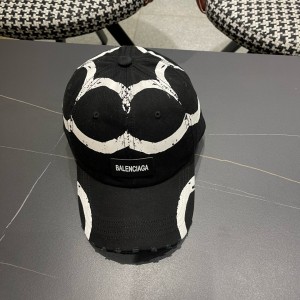 발렌시아가 모자