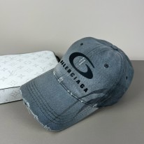 발렌시아가 모자