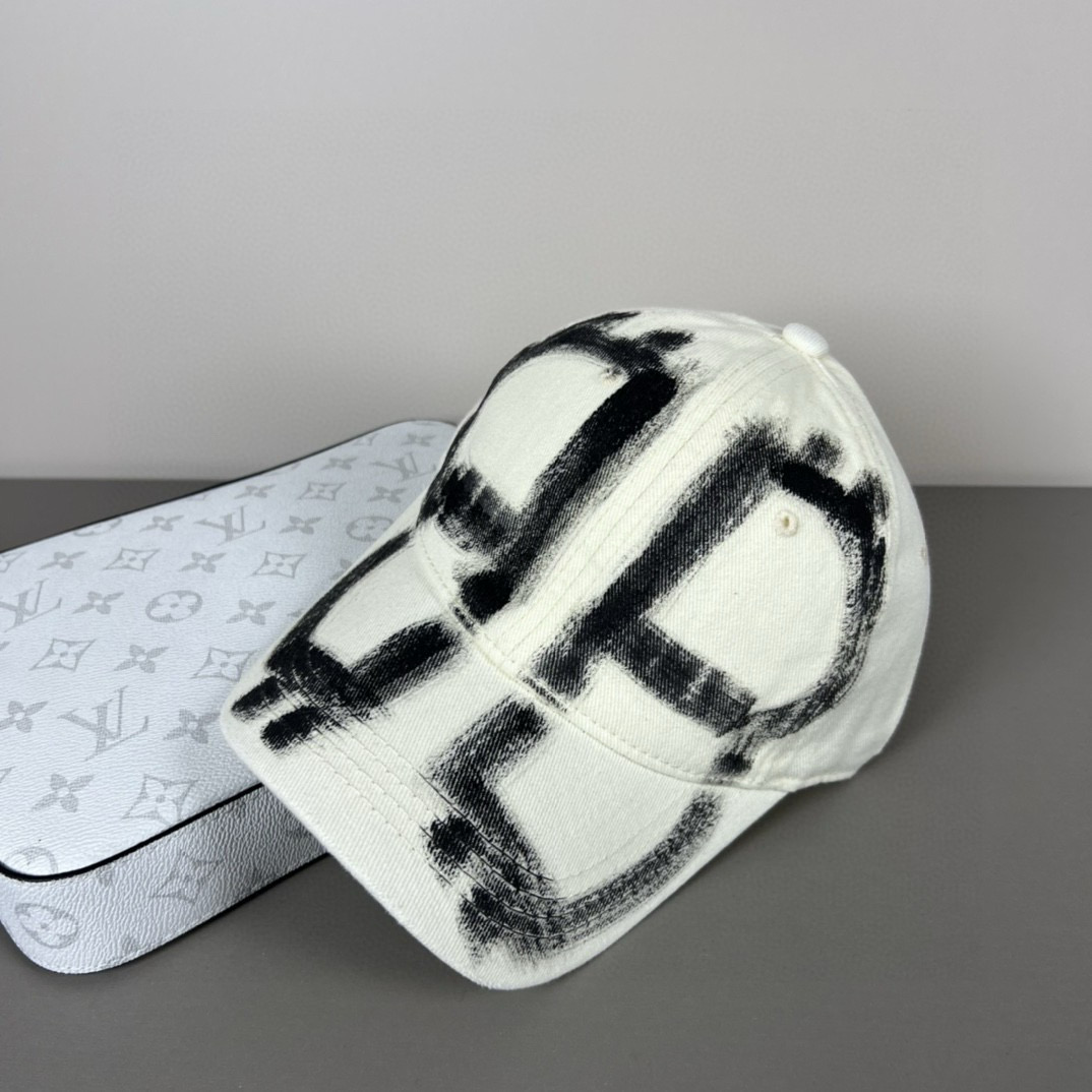 발렌시아가 모자