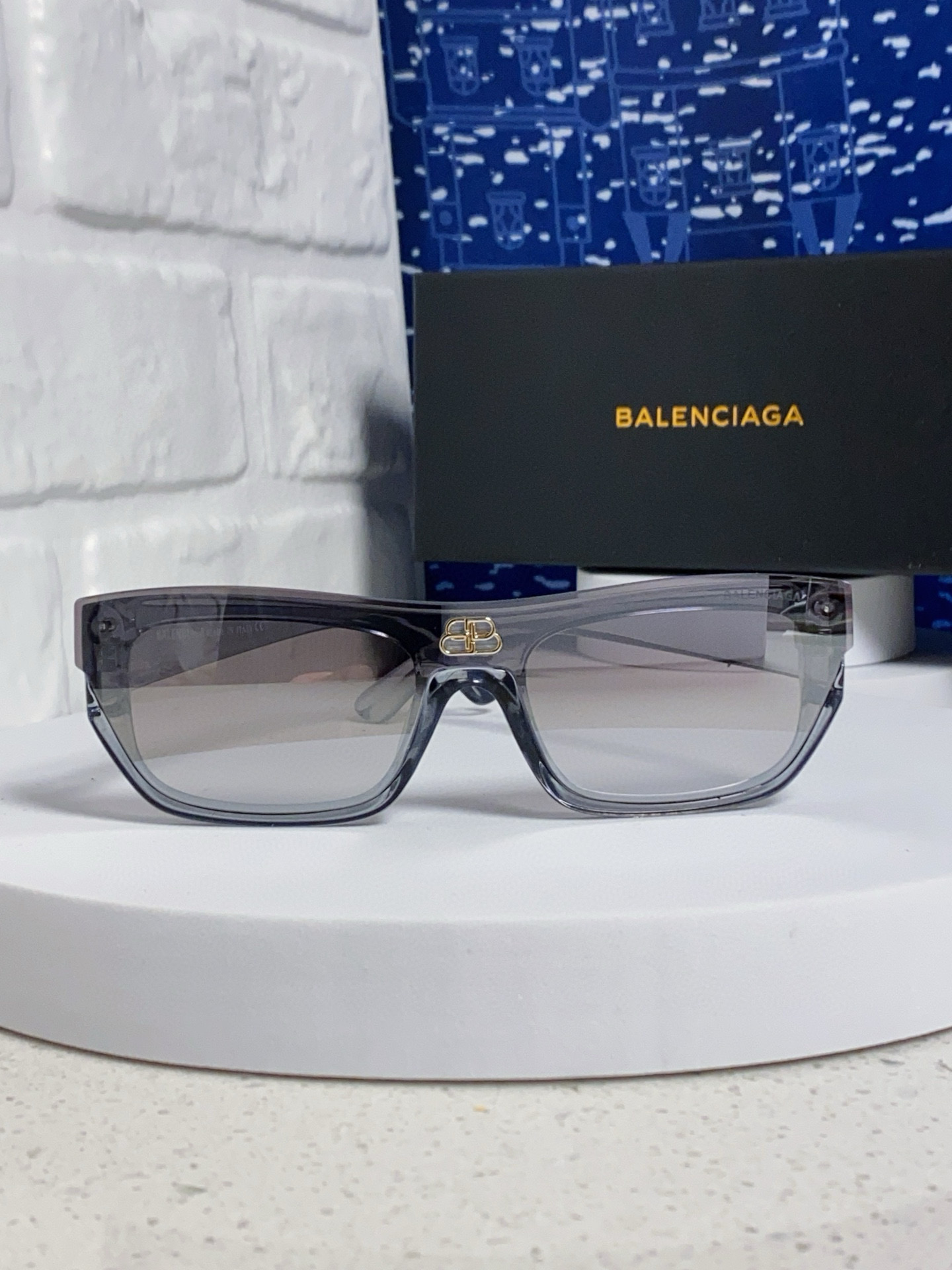 발렌시아가 선글라스