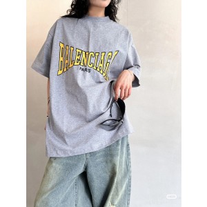 발렌시아가 남녀공용 반팔티