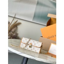 루이비통 M26583 여자가방