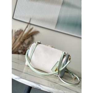 루이비통 M26905 여자가방