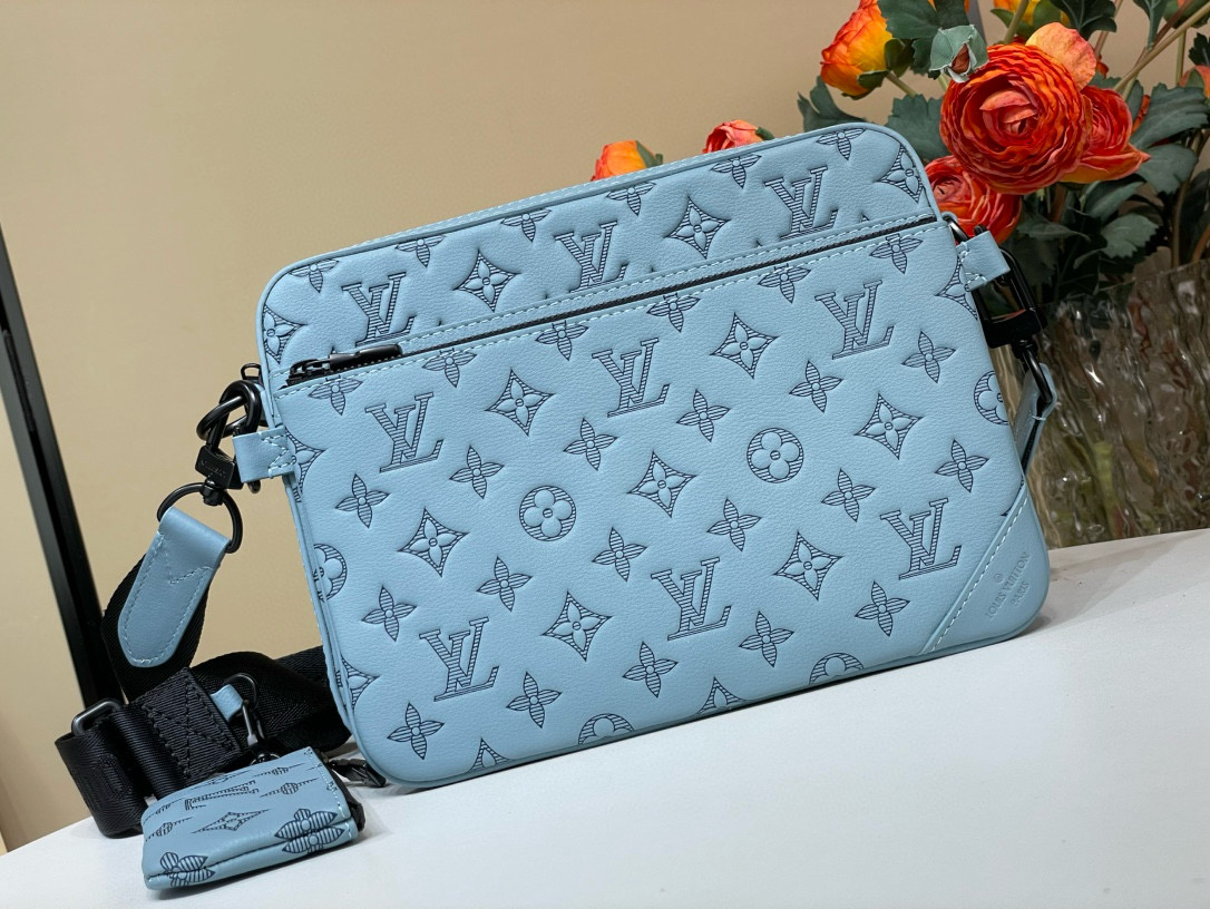 루이비통 M14781 남녀공용가방