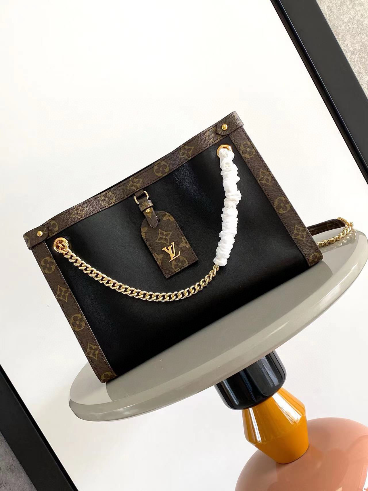 루이비통 M13140 여자가방